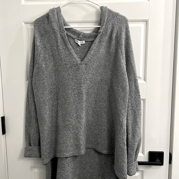 Tops - Gray Hoodie - Size Large